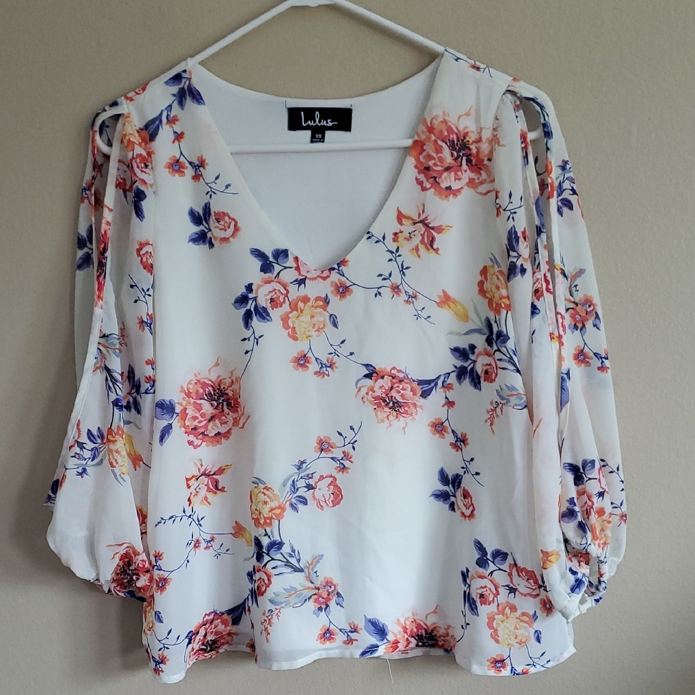 Lulu's White and Pink Floral Blouse